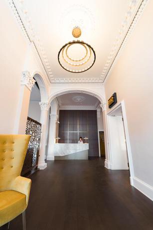 Imagen de los interiores del Hotel Perle Oban and Spa. Foto 12