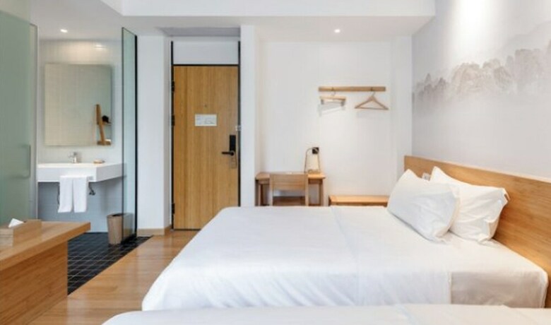 Imagen de la habitación del Hotel Perma Inn. Foto 22