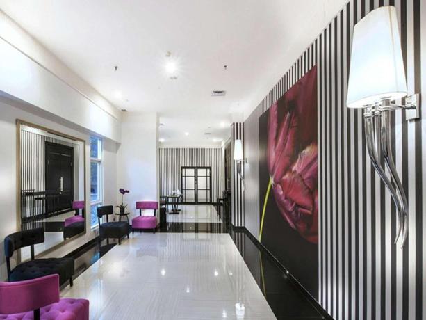 Imagen de los interiores del Hotel Permata, Bogor. Foto 8