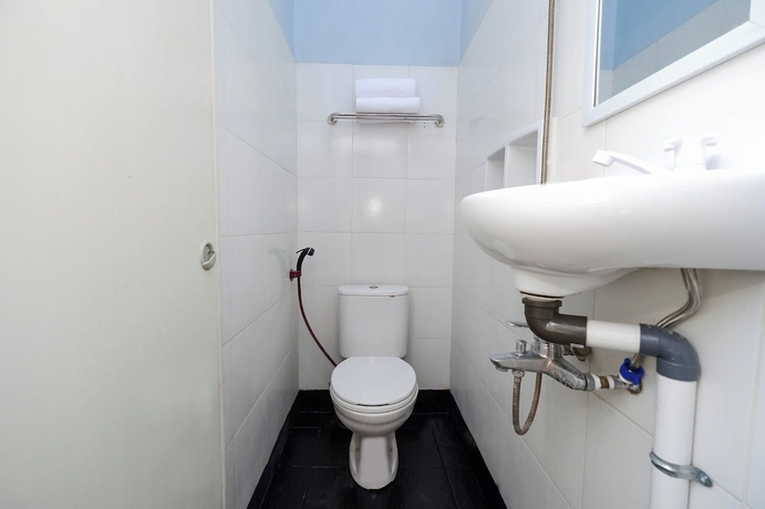 Imagen de la habitación del Hotel Permata GuestBDoctor. Foto 13