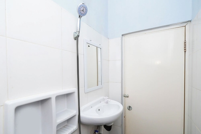 Imagen de la habitación del Hotel Permata GuestBDoctor. Foto 14