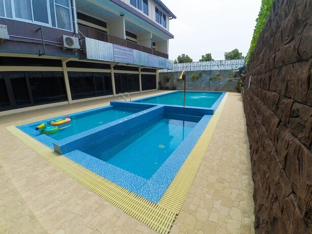 Imagen de la piscina del Hotel Permata Hijau. Foto 38