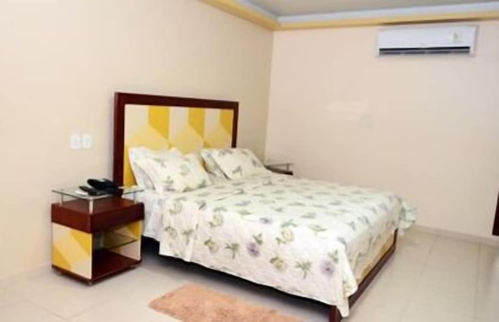 Imagen de la habitación del Hotel Perolas. Foto 4
