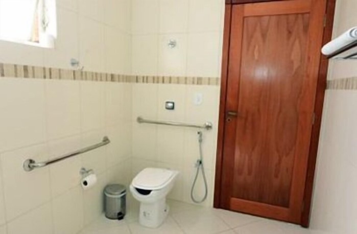 Imagen de la habitación del Hotel Perolas. Foto 7