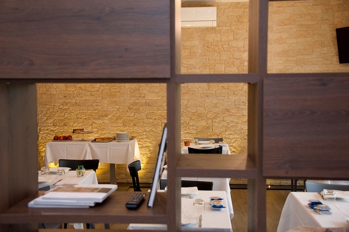 Imagen de los interiores del Hotel Perpoin. Foto 16