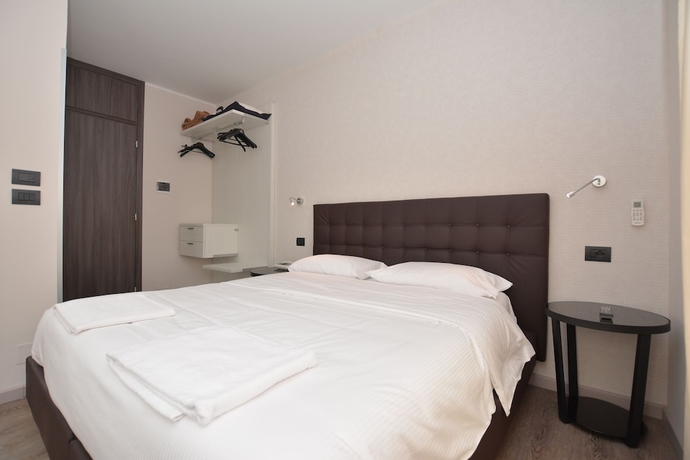 Imagen de la habitación del Hotel Perpoin. Foto 14