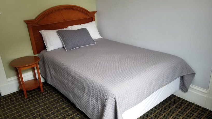 Imagen de la habitación del Hotel Perramont. Foto 5