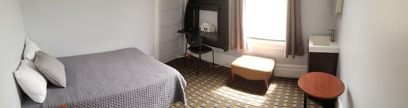 Imagen de la habitación del Hotel Perramont. Foto 13