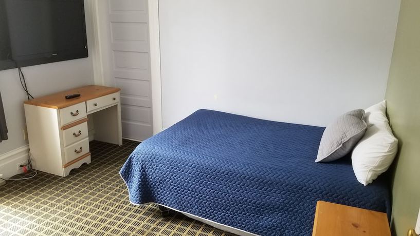 Imagen de la habitación del Hotel Perramont. Foto 14