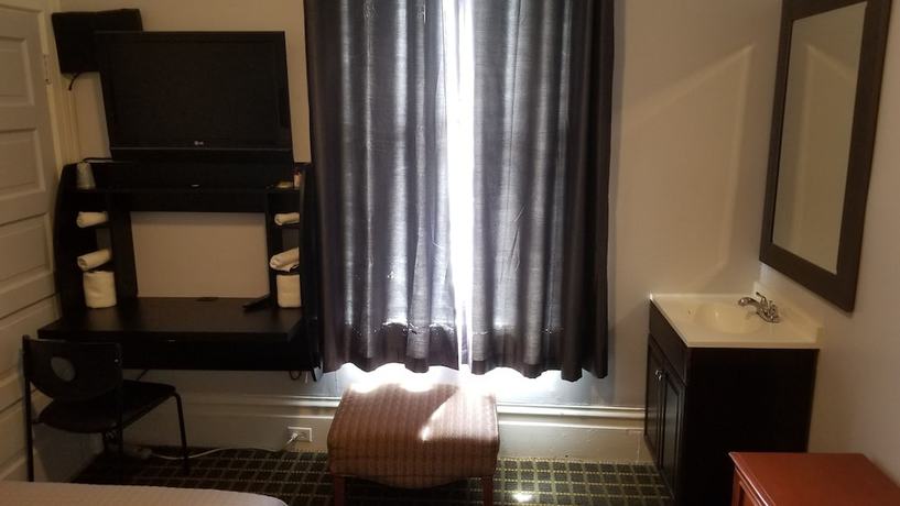 Imagen de la habitación del Hotel Perramont. Foto 20