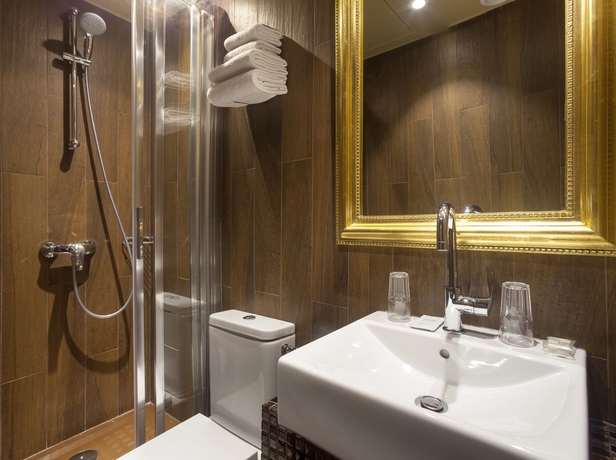 Imagen de la habitación del Hotel Perreyve Hotel. Foto 7