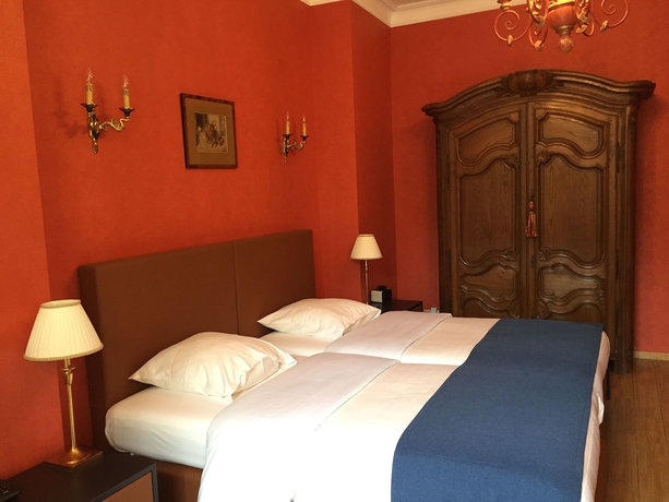 Imagen de la habitación del Hotel Perrin. Foto 7