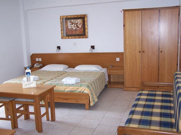Imagen de la habitación del Hotel Perros. Foto 17