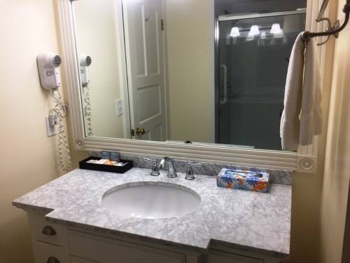 Imagen de la habitación del Hotel Perry. Foto 4