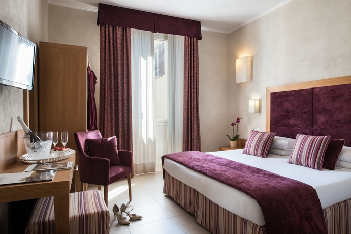 Imagen de la habitación del Hotel Perseo. Foto 6