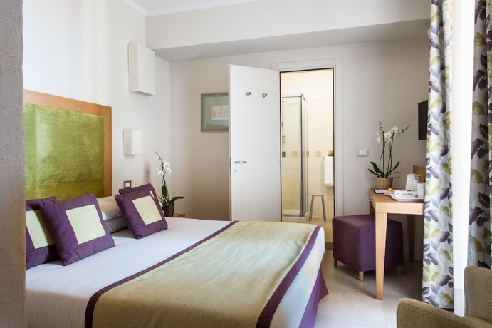 Imagen de la habitación del Hotel Perseo. Foto 17