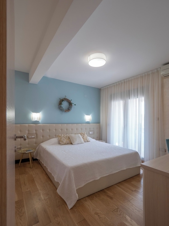Imagen de la habitación del Hotel Perseus Budva. Foto 5