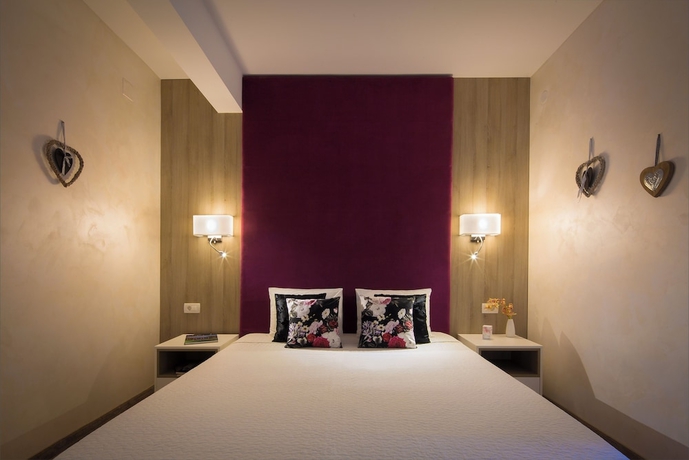 Imagen de la habitación del Hotel Perseus Budva. Foto 6