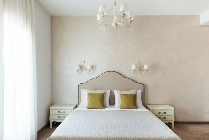 Imagen de la habitación del Hotel Perseus Budva. Foto 10