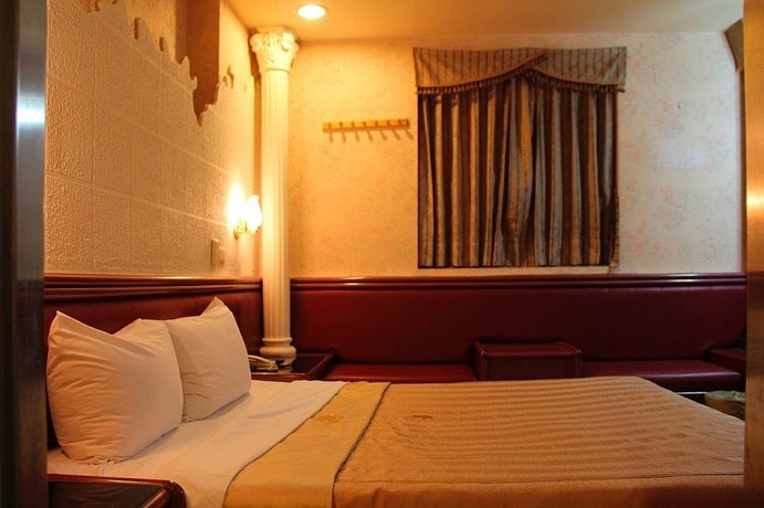 Imagen de la habitación del Hotel Persimmon. Foto 14