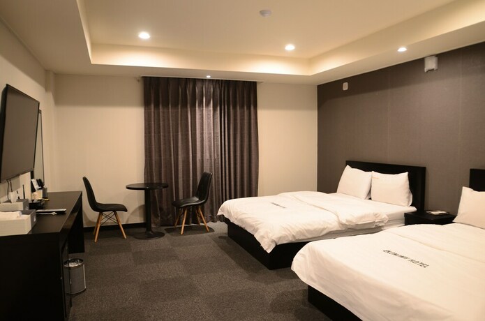 Imagen de la habitación del Hotel Persimmon Tourist. Foto 27