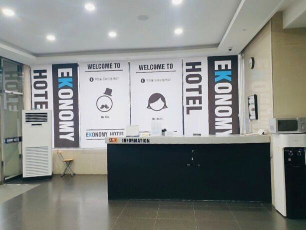 Imagen de los interiores del Hotel Persimmon Tourist. Foto 38