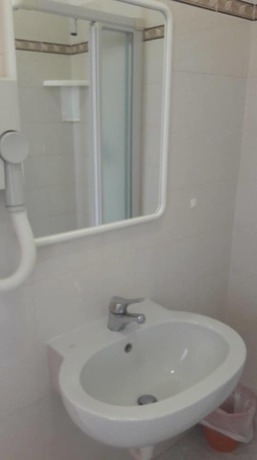Imagen de la habitación del Hotel Perugini. Foto 8
