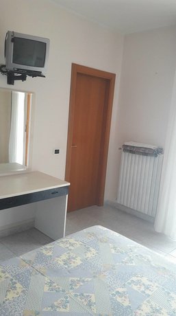 Imagen de la habitación del Hotel Perugini. Foto 11
