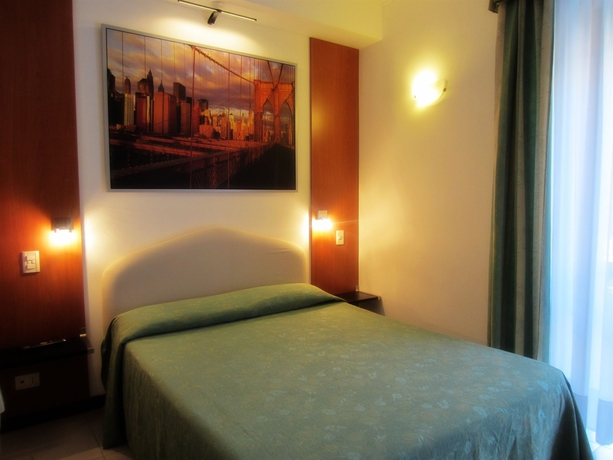 Imagen de la habitación del Hotel Perugino. Foto 11