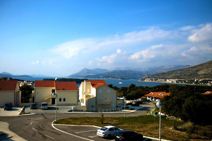 Imagen general del Hotel Pervanovo and Celenga Apartments. Foto 1