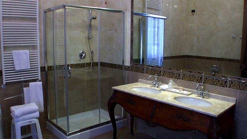 Imagen de la habitación del Hotel Pesaro Palace. Foto 11