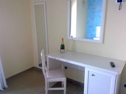 Imagen de la habitación del Hotel Pescasubacquea. Foto 1