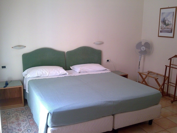 Imagen de la habitación del Hotel Pescetto. Foto 5