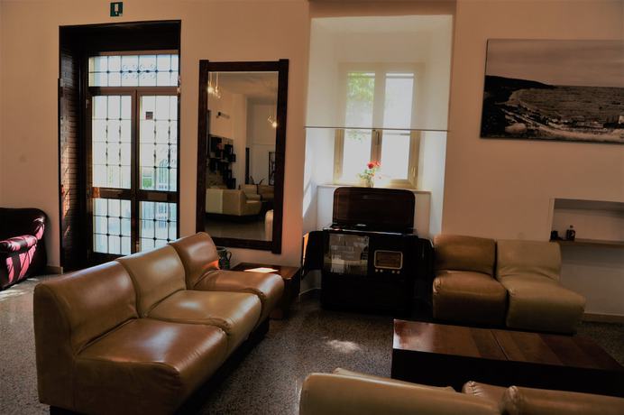 Imagen de los interiores del Hotel Peschici. Foto 20