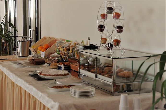 Imagen del bar/restaurante del Hotel Peschici. Foto 8