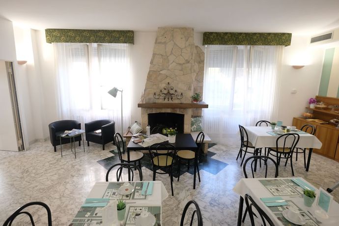 Imagen del bar/restaurante del Hotel Pescofalcone. Foto 7