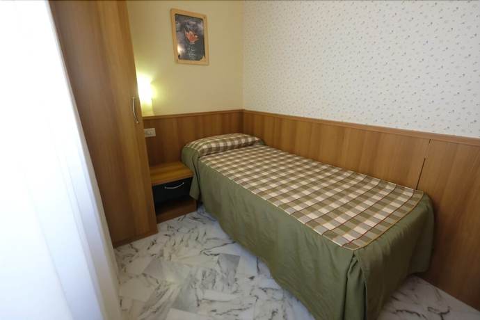Imagen de la habitación del Hotel Pescofalcone. Foto 15