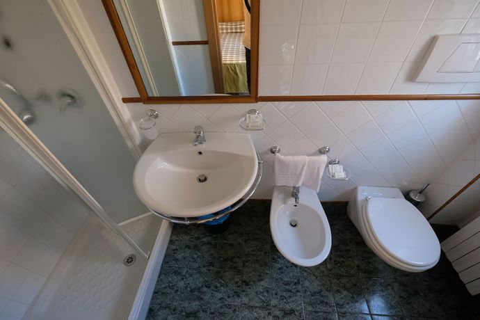 Imagen de la habitación del Hotel Pescofalcone. Foto 16