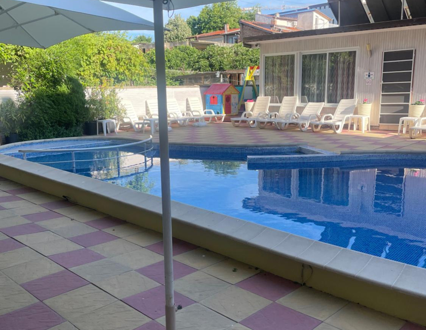 Imagen general del Hotel Peshev Family Nesebar. Foto 19