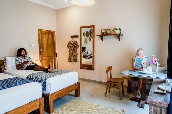 Imagen de la habitación del Hotel Pesona Beach Resort and Spa. Foto 17