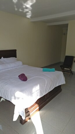 Imagen de los interiores del Hotel Pesona Restaurant and Room. Foto 34