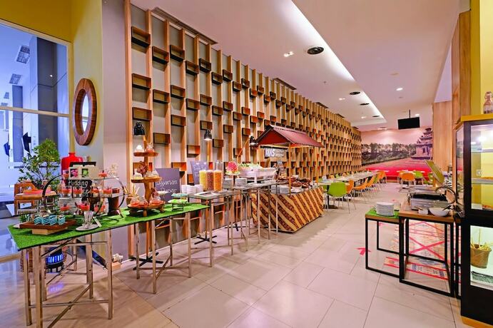 Imagen del bar/restaurante del Hotel Pesonna Semarang. Foto 9