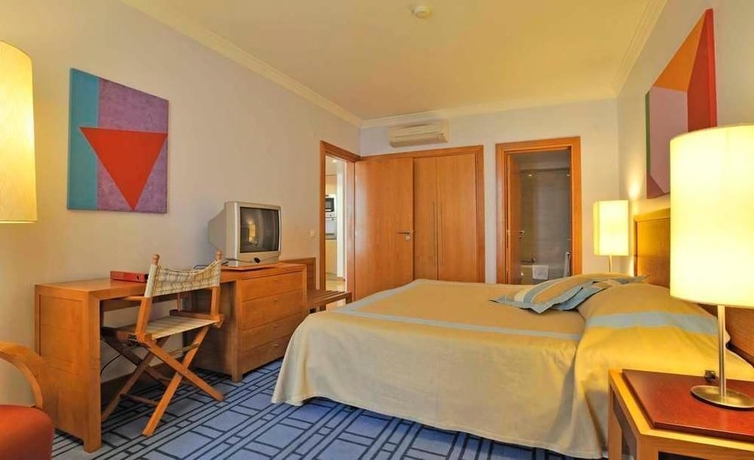 Imagen de la habitación del Hotel Pestana Alvor Park. Foto 5