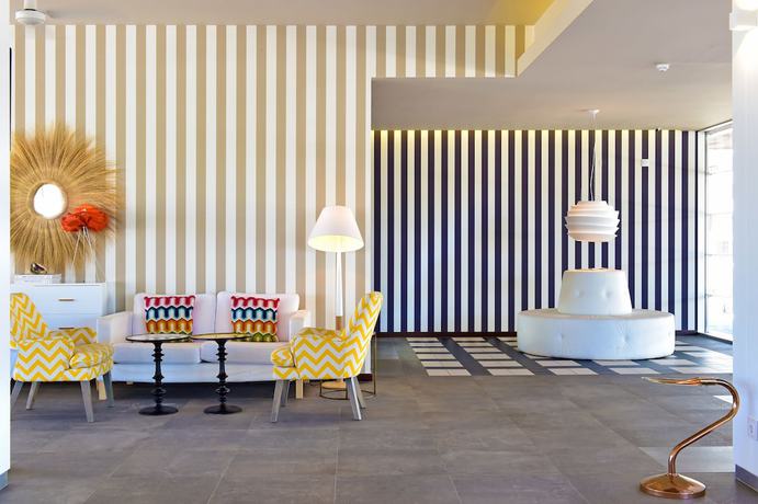 Imagen de los interiores del Hotel Pestana Alvor South Beach. Foto 18