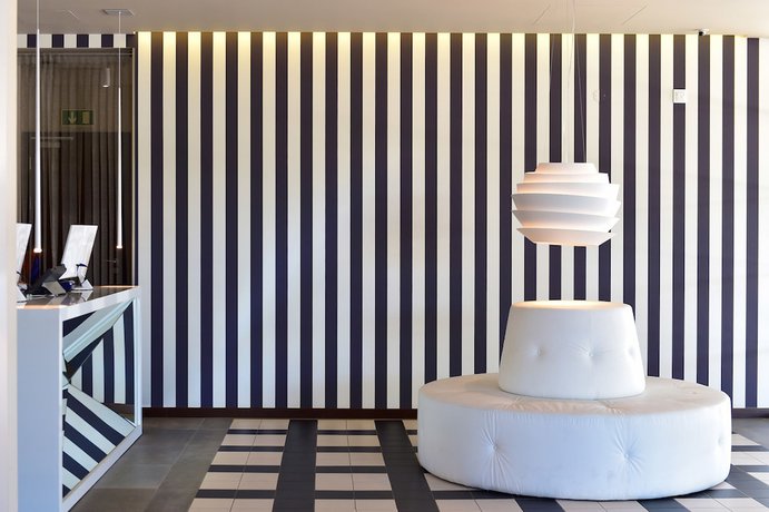 Imagen de los interiores del Hotel Pestana Alvor South Beach. Foto 20