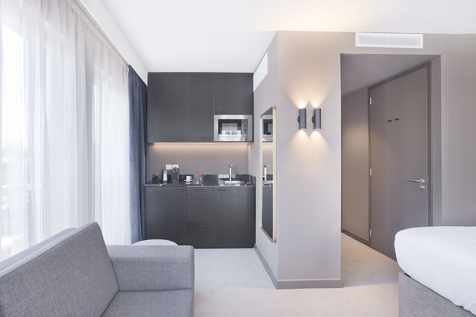 Imagen de la habitación del Hotel Pestana Amsterdam Riverside. Foto 32