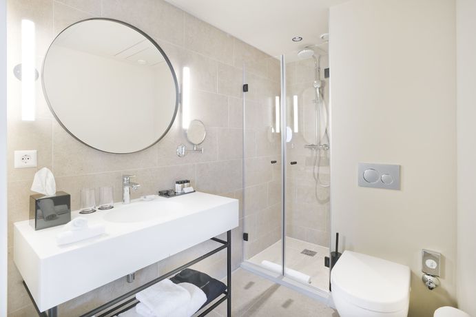 Imagen de la habitación del Hotel Pestana Amsterdam Riverside. Foto 34