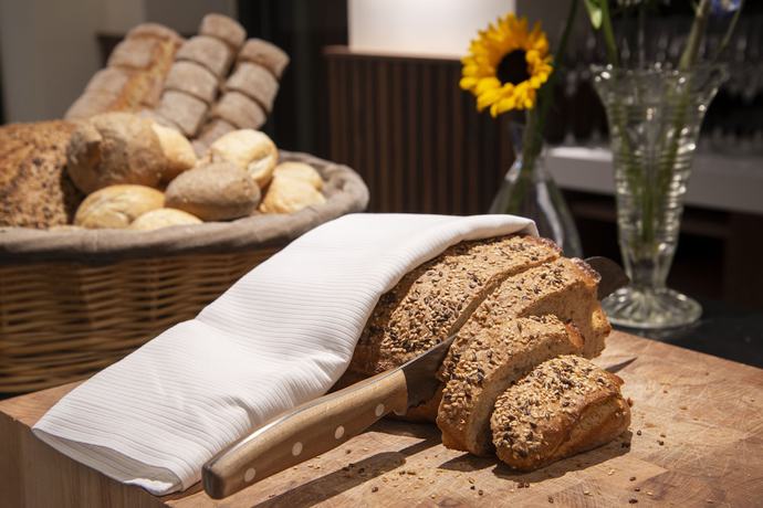 Imagen del bar/restaurante del Hotel Pestana Amsterdam Riverside. Foto 6