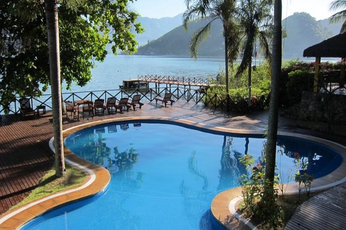 Imagen general del Hotel Pestana Angra Beach Bungalows. Foto 8