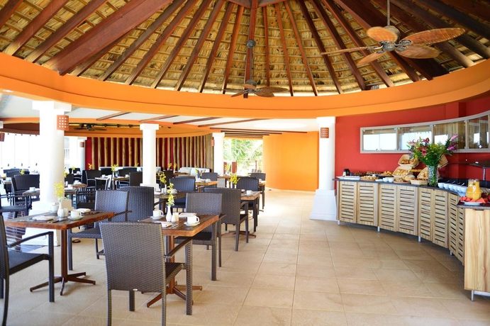 Imagen del bar/restaurante del Hotel Pestana Bahia Lodge. Foto 1